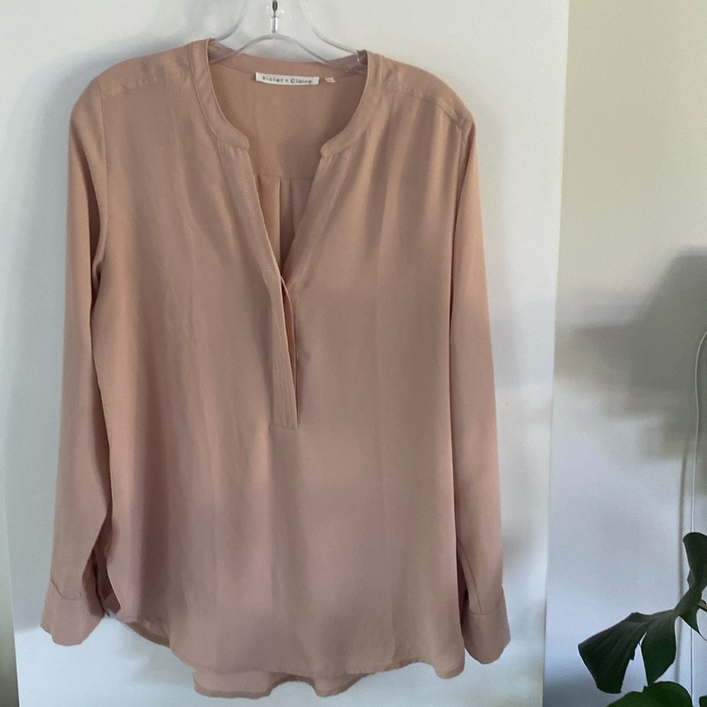 VIOLET & CLAIRE blush pink nude blouse tunic top M